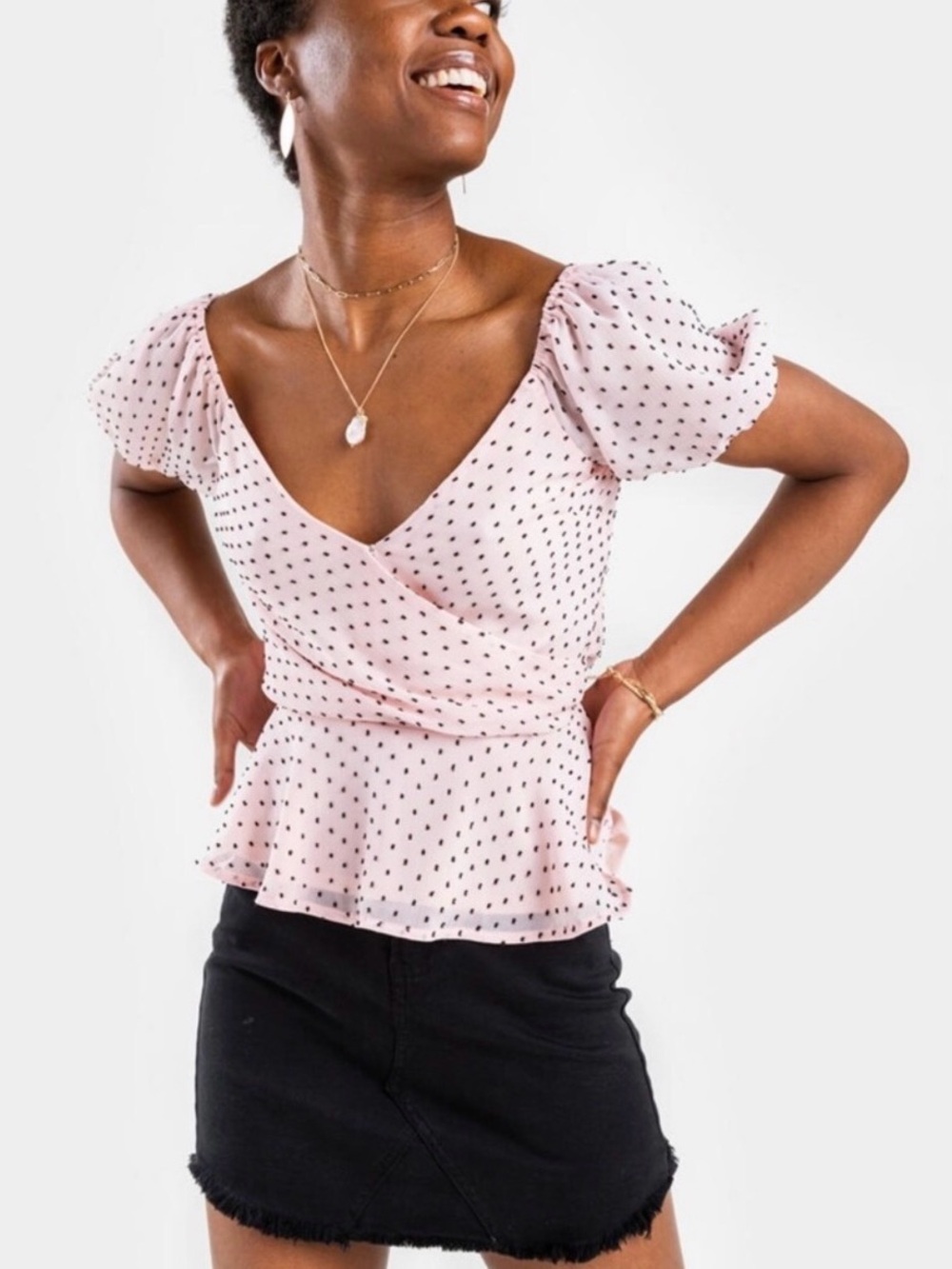 Francesca's Collections “Mon Ami”Peplum Bottom Wrap Top in L‎